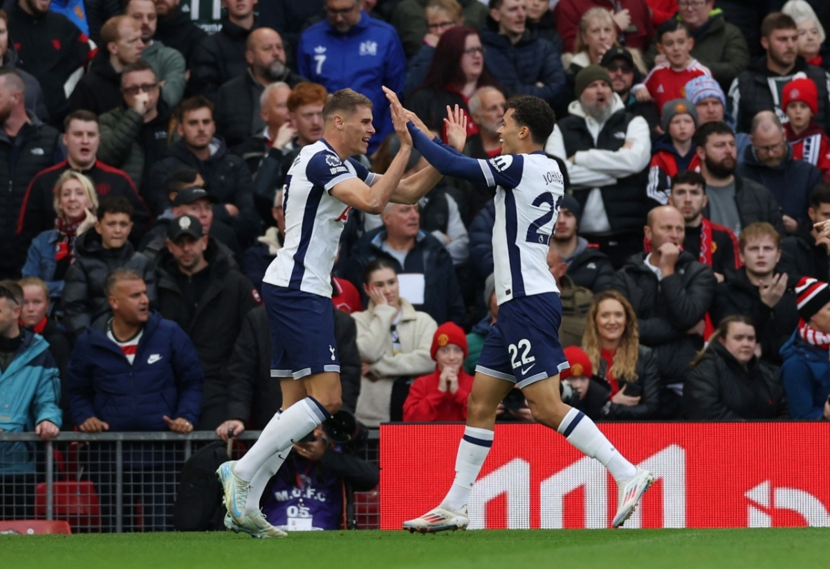 Kết quả vòng 6 Ngoại hạng Anh: Bruno nhận thẻ đỏ, MU thua thảm trước Tottenham- Ảnh 10.